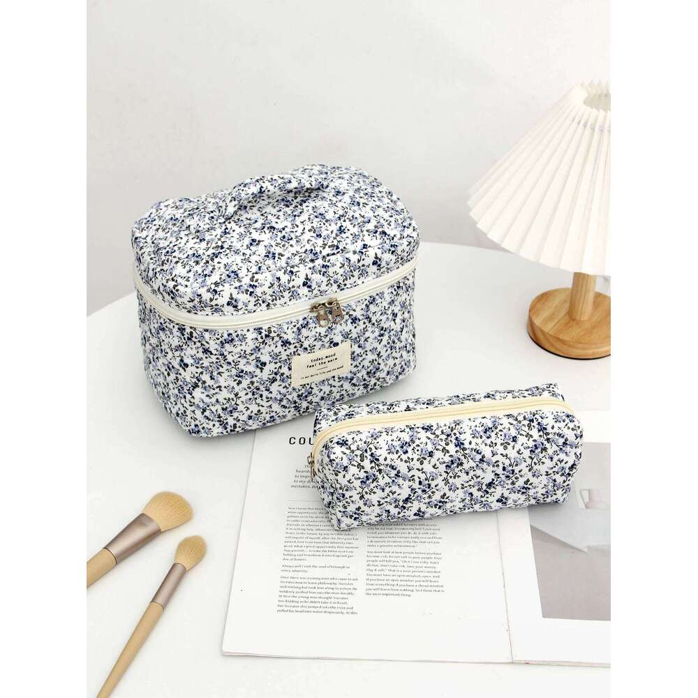 1pc/set Pink Quilted Handheld Makeup Bag, Cute Travel with Large Capacity, Portable Toiletry Bag Set Y260206