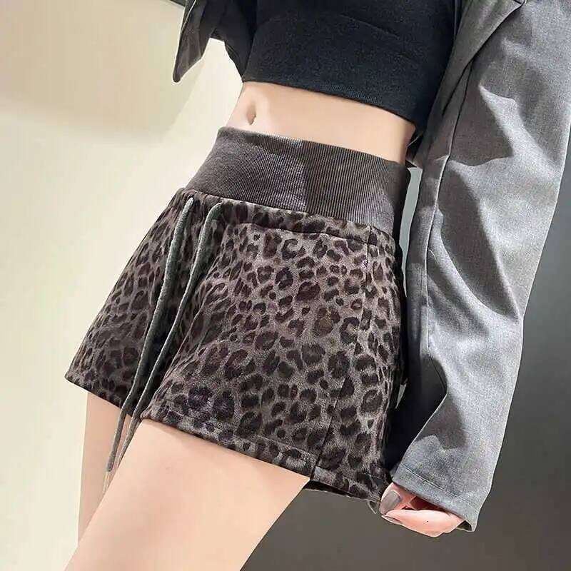 High Waist Leopard Print Casual Shorts Women's Outerwear Autumn 2025 New Style Slimming Wide Leg Boot Pants XJ260206