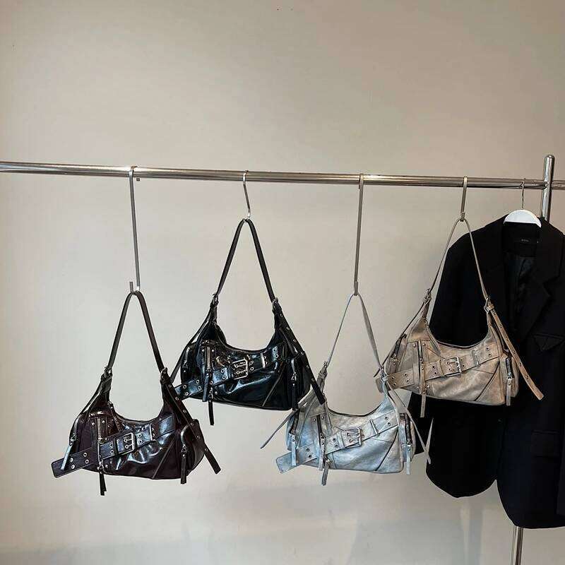 Rivet Design Half Moon Shoulder 2025 New Punk Style Motorcycle Bag Vintage Pu Leather Underarm Crossbody Handbag And Purse Y260205