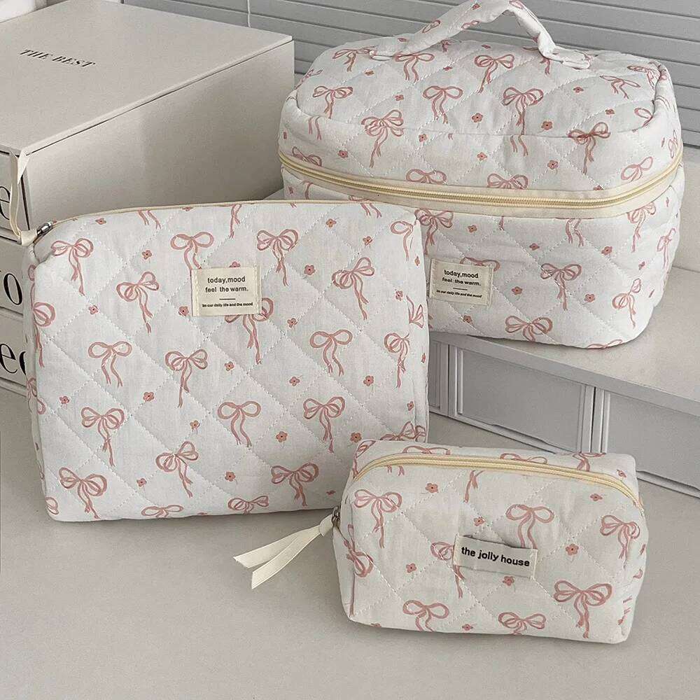 New Pink Floral Women Fashion Cosmetic Large Capacity Makeup Toiletry Storage Pouch Ladies Elegant Quilting Make Up Bag Y260206
