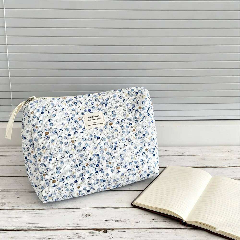 Organizer for Handbag For Traveling Travel Organizers Large Toilet Kit Toiletry Bag Women's Necessaire Pouch Cosmetics Y260206