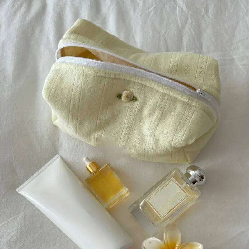 Fashion Makeup Case Elegant Sweet Floral Lipstick Bag Portable Large Capacity Travel Organizer Cosmetic Toiletry Pouch Y260206