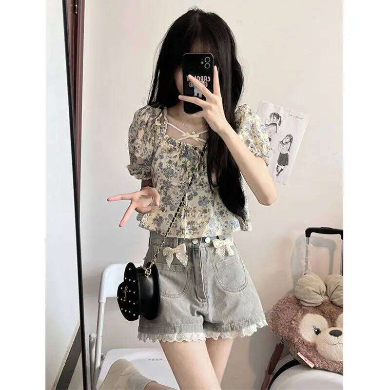 Denim Shorts Women 2025 Summer Sweet Bow Spliced Lace Hem High Waisted Short Jeans Japanese Kawaii All Match Streetwear C260206