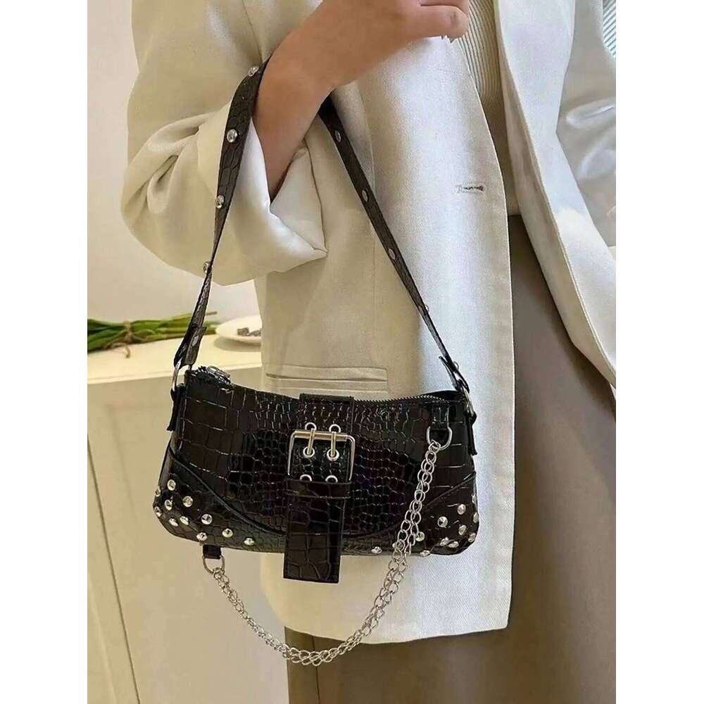 Women's Underarm Bag, European And American Style Vintage Rivet Motorcycle With Pleat Crescent Solid Shoulder Bag For Women Y260205