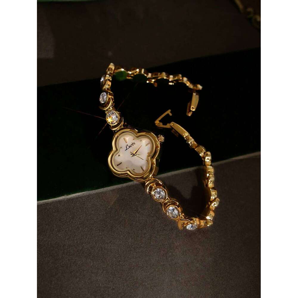 1 Piece of New High-End French Luxury Fashion Inlaid Clover Shape Surface 30m Waterproof Quartz Rhinestone Mother-Of-Pearl Dial Gorgeous Romantic Z260