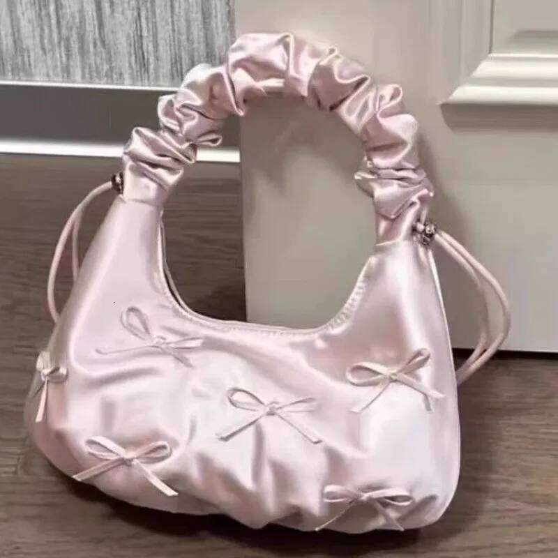 Cute Bow Pleated Cloud New Portable Commuter Messenger Bag High Appearance Level The Shoulder Strap Is Adjustable Y260205