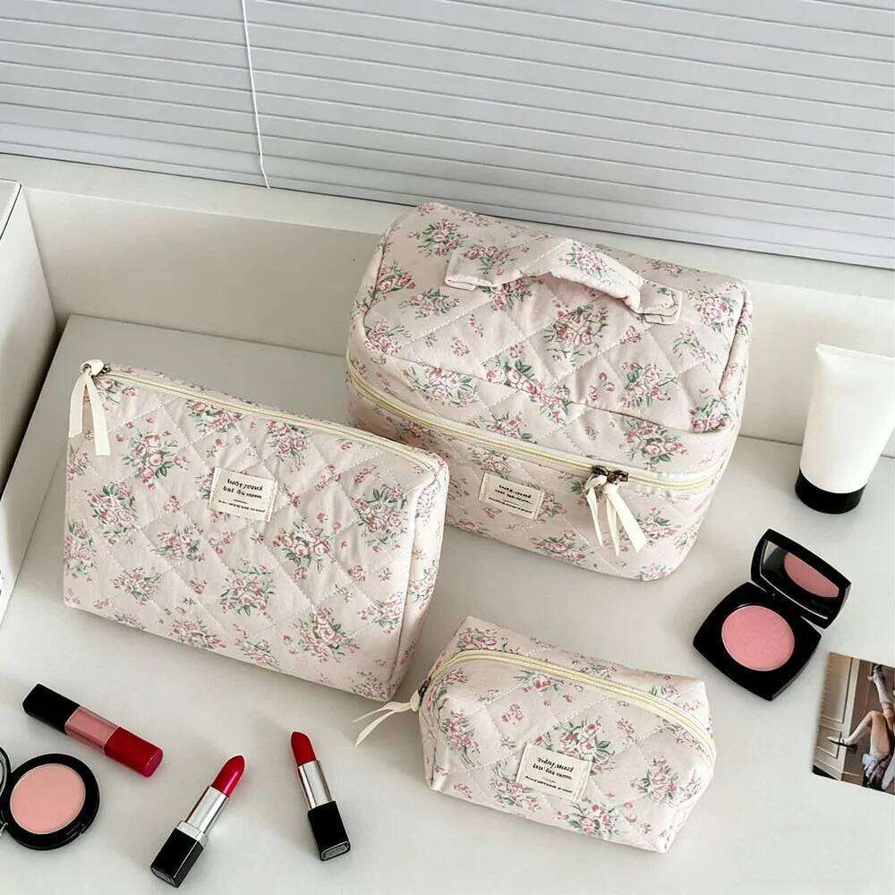 and Cosmetics Organizer Women's Necessaire Gifts for Women Makeup Travel Bag Large Capacity Pouch Y260206