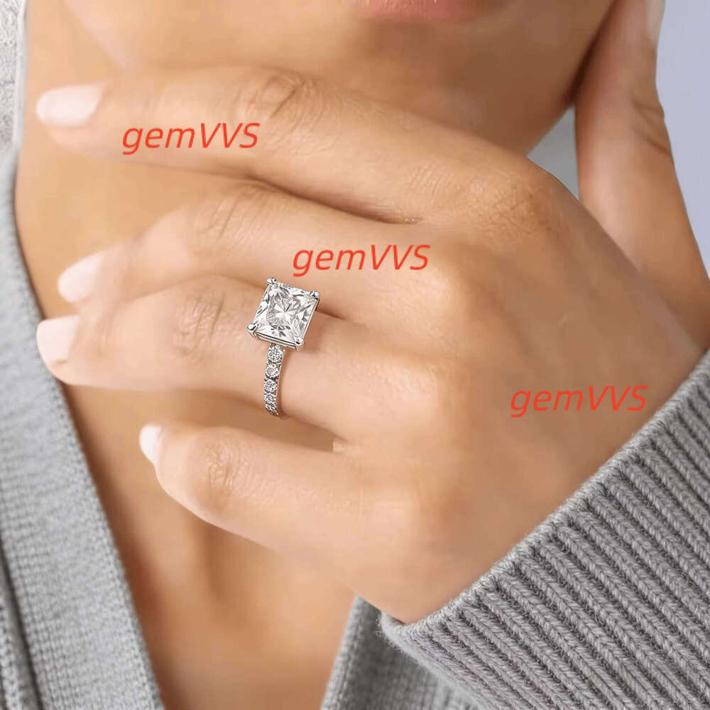 Zhuomei Jewelry Luxury Trendy 1Ct D Vs1 Radiant Cut Lab Grown Diamond Engagement Wedding Ring 18K Solid Gold IGI Certified