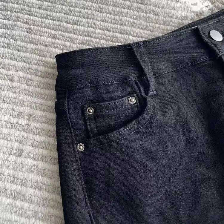 Korean Style Streetwear Women Casual Fashion Low Waist Jeans Gothic Black Denim Shorts Pants for Ladies Outfits Chic XJ260206