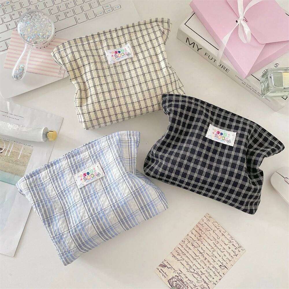 Fashion Plaid Cosmetic Portable Travel Toiletry Women Large Capacity Zipper Make Up Organizer Makeup Storage Bag Y260206
