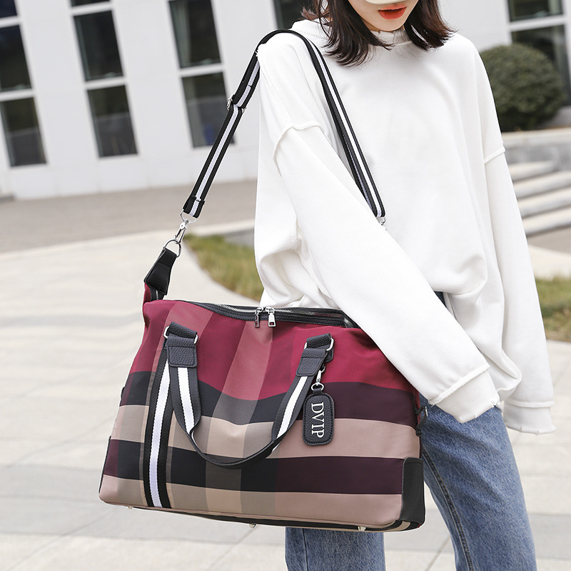 2026 New Women's Korean Fashion Trendy Travel Duffle Bag Large Capacity Handheld Luggage Tote for Short Trip Business Gym
