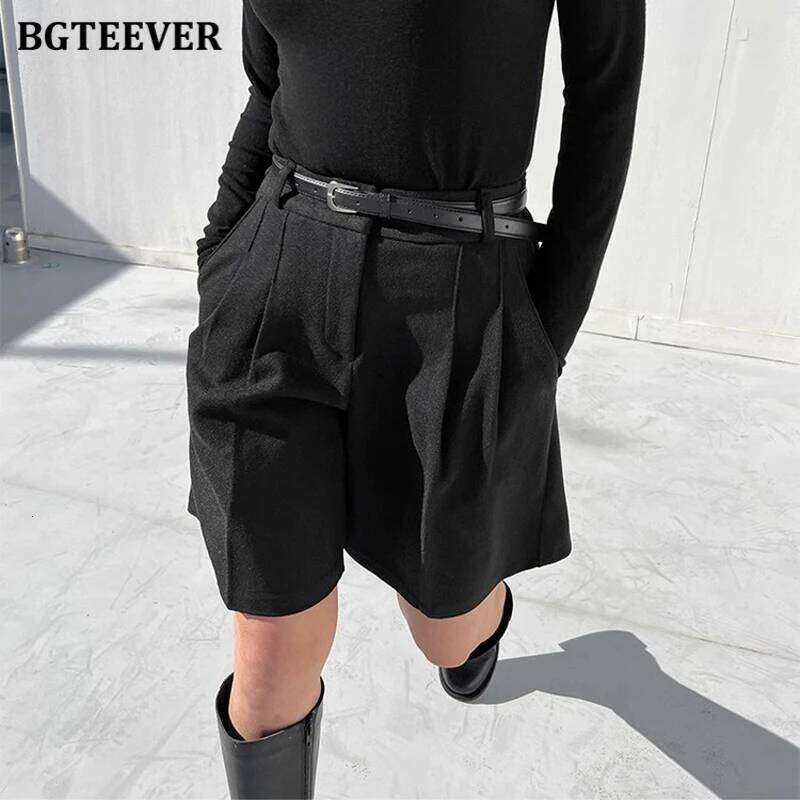 BGTEEVER Casual High Waist Pockets Female Wide Leg Woolen Autumn Winter Thicke Warm Loose Women Shorts XJ260206