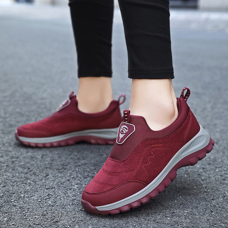 Branded men's shoes the elderly, autumn winter slip-on, non-slip, warm, authentic casual walking sneakers for middle-aged and older men