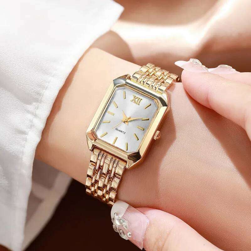 5PCS/Set Elegant Rectangle Women Watches Fashion Roma Dial Ladies Quartz Wristwatch Rhinestone Jewelry SetWithout Box Z260206
