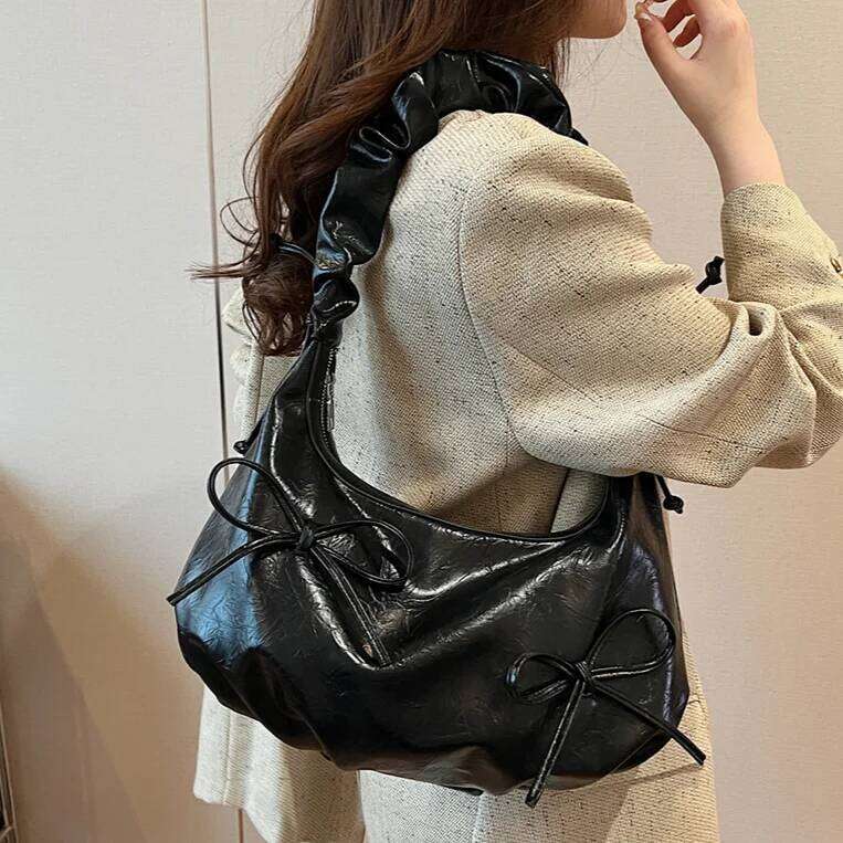 Bow Design PU Leather Shoulder for Women Pleated Cloud Bubble Small Handbag 2025 New Zipper Crescent Chic Hobo Bag Y260205