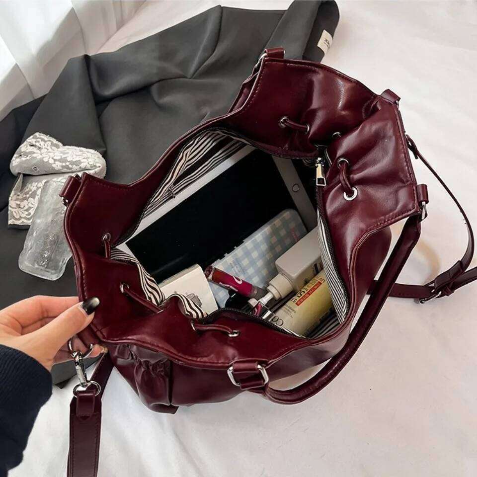 Luxury Soft Pu Leather Tote Women Large Capacity Handbags Designer Ladies Commuter Shoulder Crossbody Bag Casual Shopper Sac Y260205