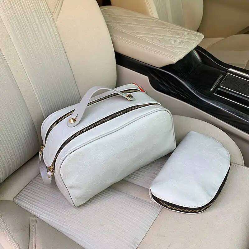 PU Leather New Retro Double Zipper Portable Premium Sense Capacity Toilet and Carry Large Makeup Storage Bag Y260206