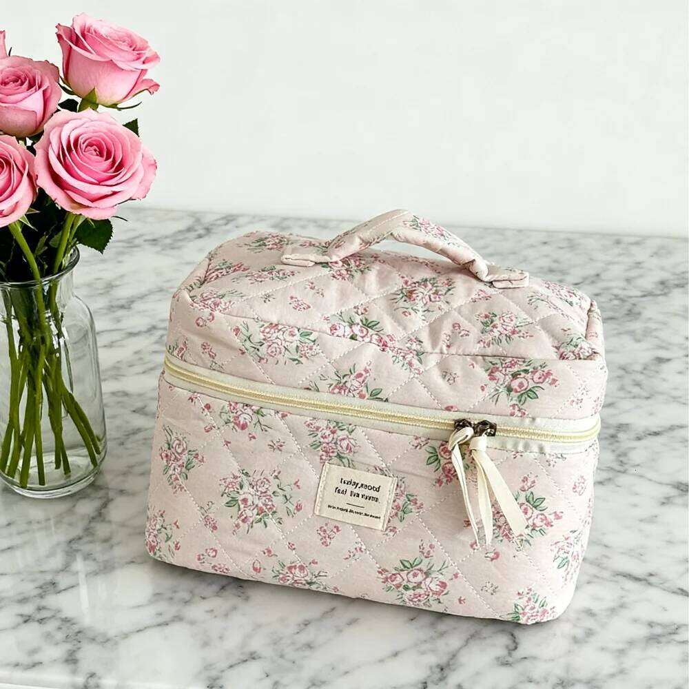 and Cosmetics Organizer Women's Necessaire Gifts for Women Makeup Travel Bag Large Capacity Pouch Y260206