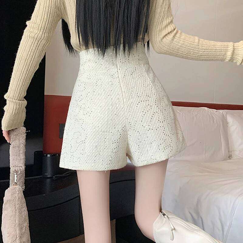 Fashion Streetwear Y2K Winter Women Korean High Waist Cute Sequined Tweed Booty Shorts Loose Wide Leg Short Pants Femme XJ260206