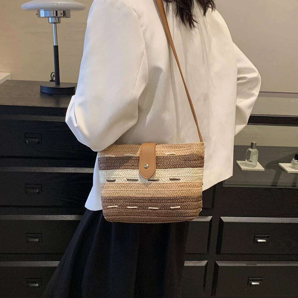 Crossbody Handmade Ladies Woven Bag Fashion Casual Simple Portable Gradient Color Elegant Paper Rope for Seaside Holiday XJ260129