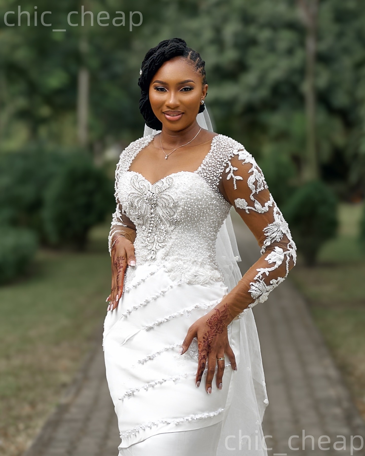 African Aso Ebi 2026 White Mermaid Wedding Dress Appliques Beaded Crystals Satin Full Sleeves Vintage Charming Bridal Gowns Dresses ZJ236