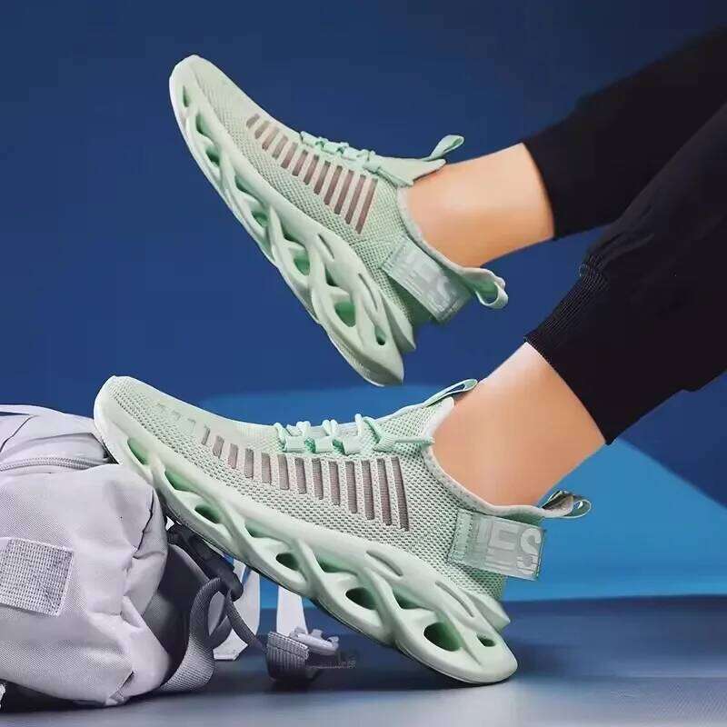 Modern Fashionable Men's Running Breathable Mesh Soft Flexible Sole Striped Walking Outdoor Fitness Training Shoes