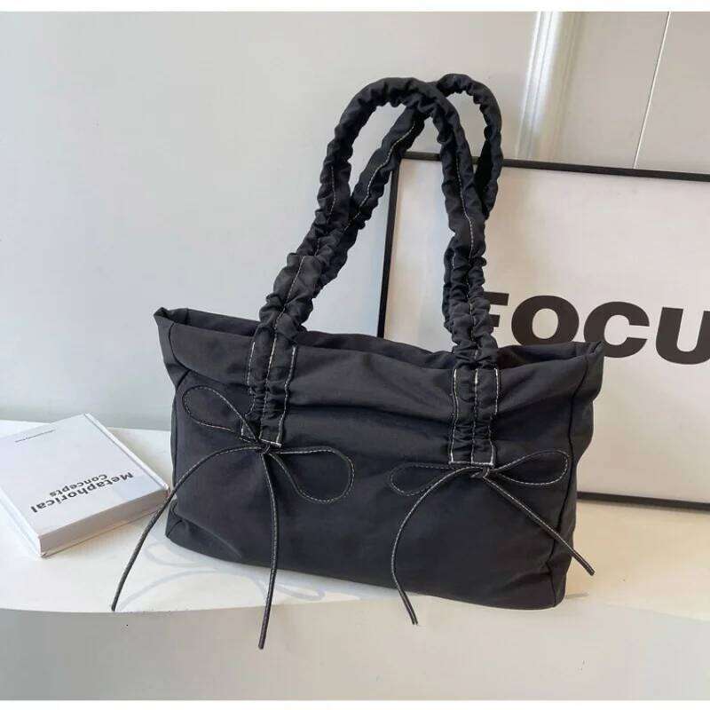 2026 New Korean Bow Fabric Shoulder Fashionable and Sweet Design Tote Bag Folded Large Capacity Commuter Women's Handbag Y260205