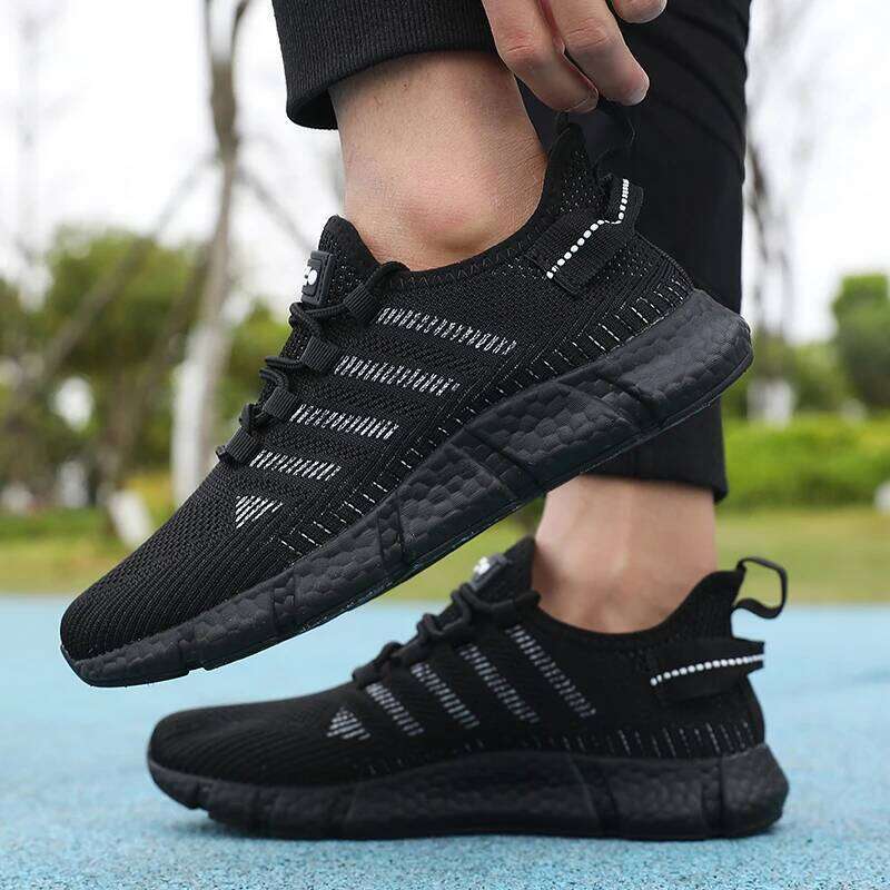 Running Breathable Mesh Fabric Fashionable Sneakers Lightweight Casual Versatile Luxurious Men's Tennis Flat Shoes