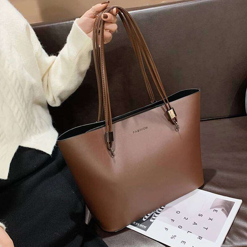 Winter New Black Tote Female Large Capacity Shoulder Casual Commuter Handbag Travel Girls Bookbags Top-handle Bag Y260205