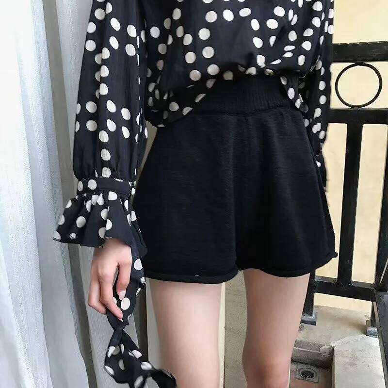 Knitted Warm Shorts Women Autumn Winter Korean 2025 Fashion Short High Waist Casual Solid Color Y2k Pants Cortos De Mujer XJ260206