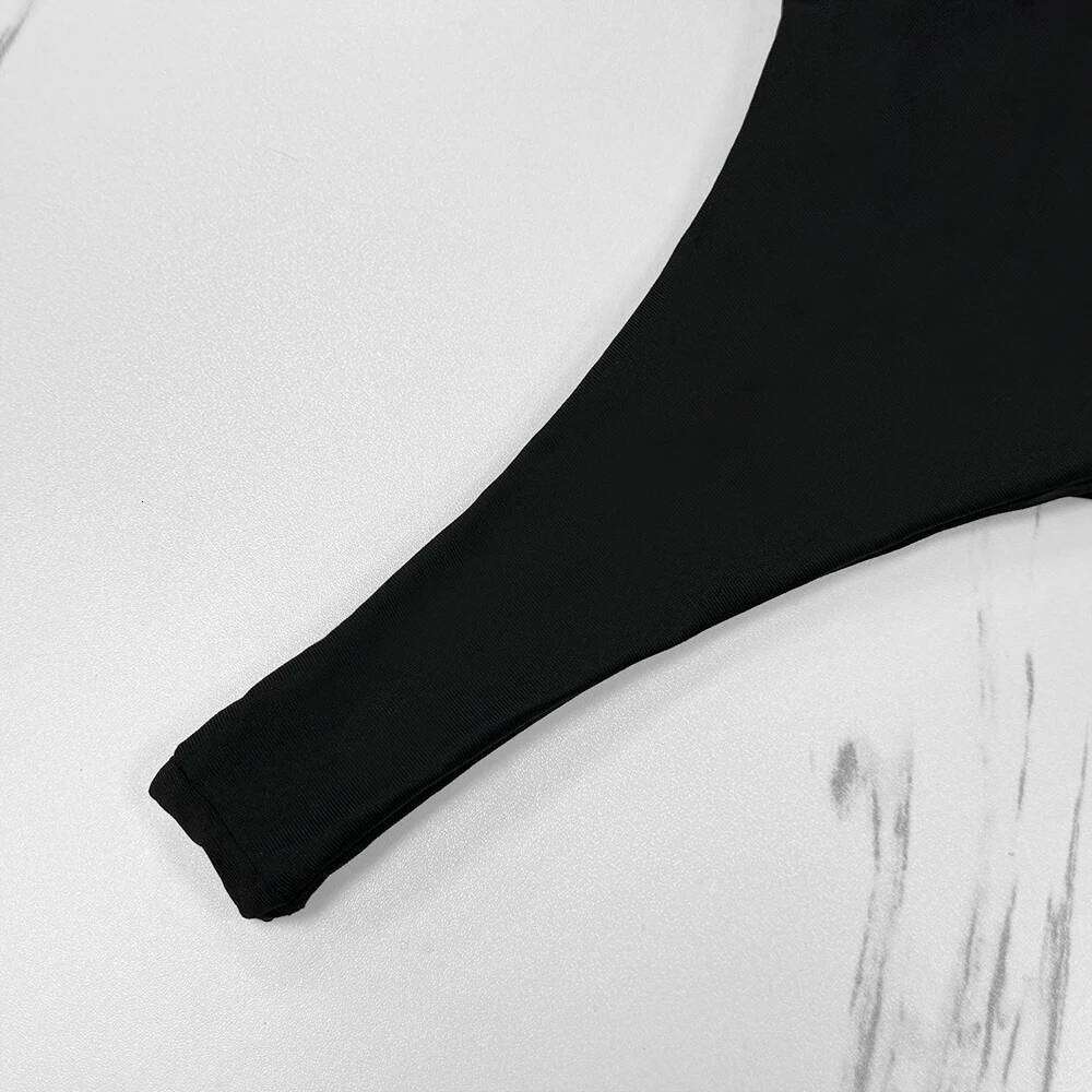 2025 New Women's Solid-color Separate Beach Wear Sexy Halter Three-point Bikini Backless Adjustable Lace-up Swimsuit Z260206