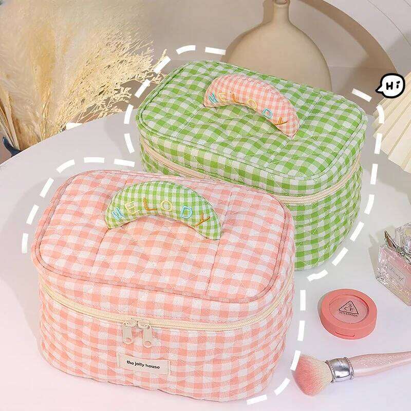 New makeup with large capacity organizer high beauty cosmetic Korean cute portable storage bag travel essentials Y260206