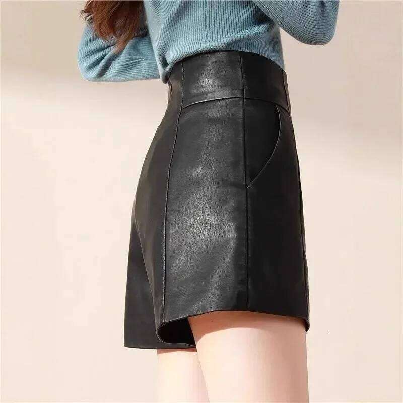 High Waist PU Leather Shorts Women's Fashionable Outerwear Bootcut Pants Autumn Winter Slimming A- Line Mini Skirt XJ260206