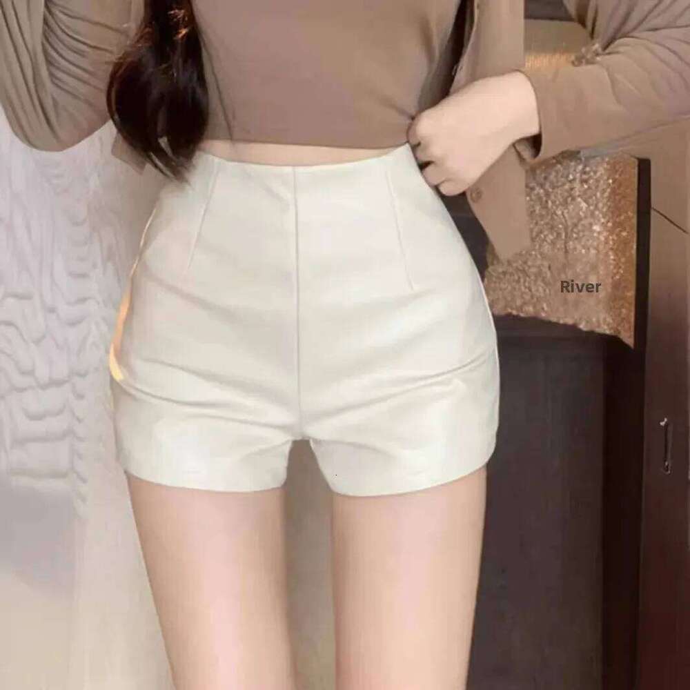 Black Leather Shorts Women's Sale Of The Season New Autumn Hot Sexy High Waist Slimming Tight A- Line Casual Pants Low XJ260206