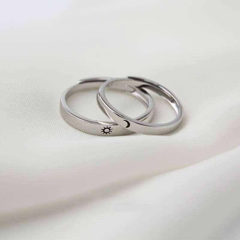 2Pcs Sliver Color Sun Moon Couple Rings for Women Men Simple Heart Matching Open Adjustable Finger Ring Set Wedding Jewelry Gift W260206