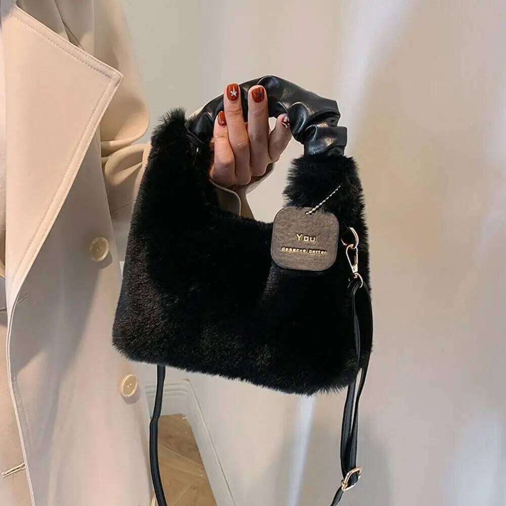 New Winter Plush Handbag Small Half Moon Crossbody Simple Elegant Cute Ladies Shoulder Bag XJ260129