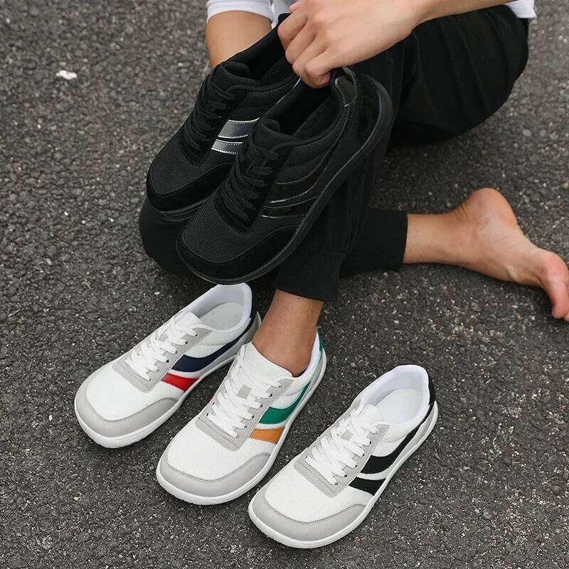 2025 New Men's Wide Toe Sneakers Simple Breathable Hiking Minimalist Lace Up Fashionable Comfortable Barefoot Shoes