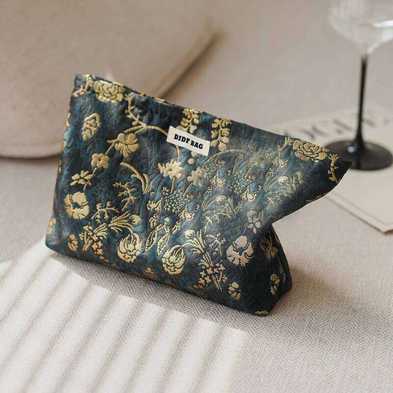 Women's Makeup Noble Printed Gold Flowers Large Capacity Lipstick Air Cushion Storage Portable Travel Toiletry Bag Y260206