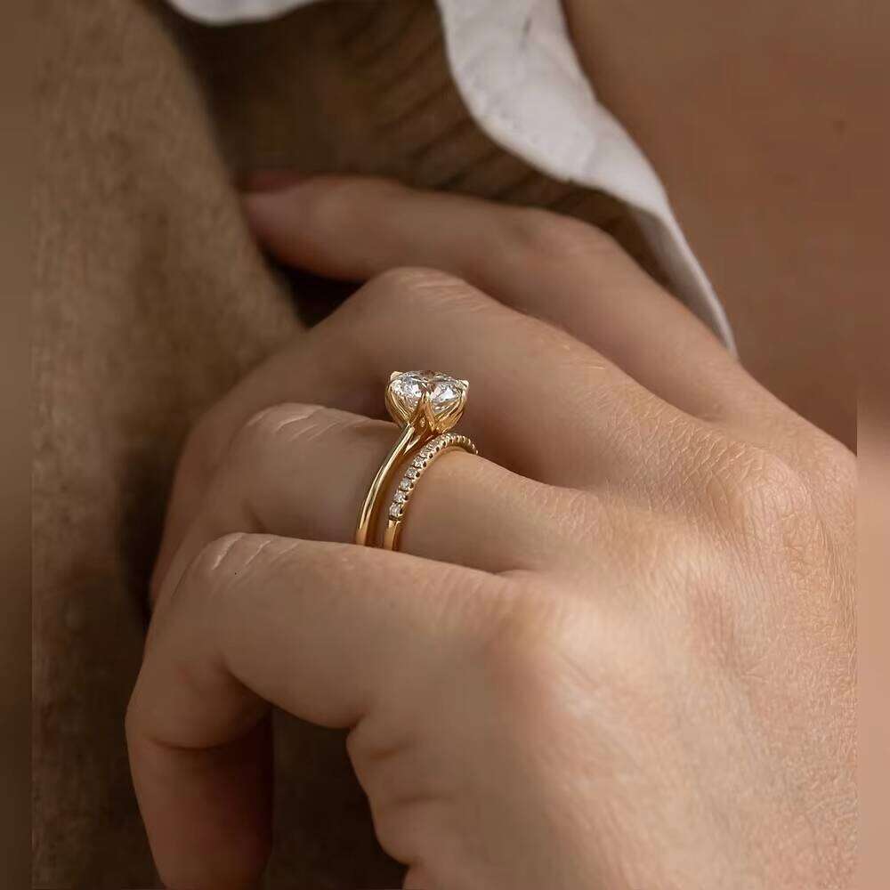 Dazzling Round Cut Moissanite Engagement Ring 10K 14K 18K Yellow Gold Six Prong Setting Bridal Jewelry Wholesale
