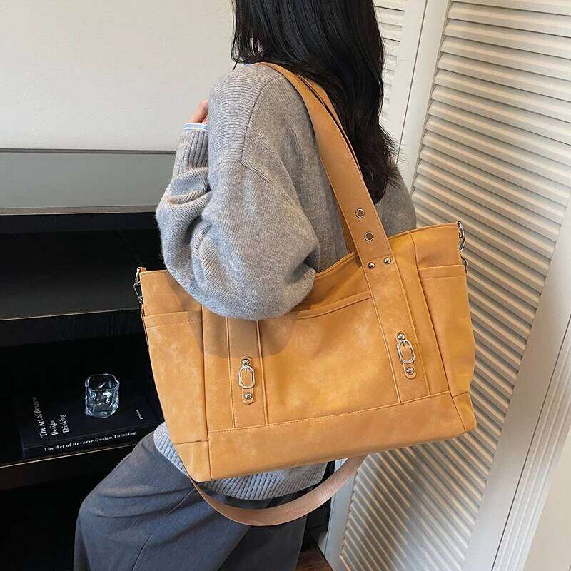 LEFTSIDE High-capacity Design PU Leather Crossbody Bags for Women 2025 New Punk Style Trend Female Shoulder Bag Handbags Y260205