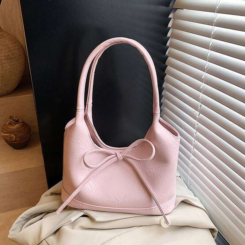 Classic Bow PU Large Capacity Shoulder Bags Hasp Simple Versatile Temperament Commute Handbags for Women 2025 Hot Sale Y260205