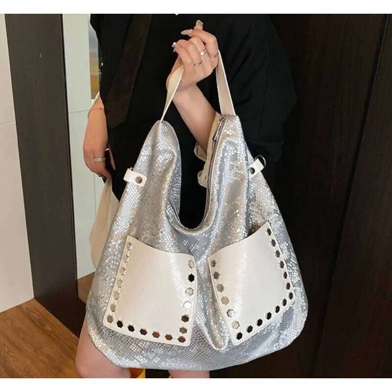 Glamour Motorcycle Shoulder Bags for Women Pattern Rivet Decor Large Capacity Shopper Tote Designer Handbags Y260205