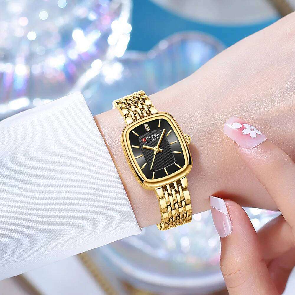 CURREN Brand Square Ladies Compact Fashion Simple Design With Watch Box Z260206