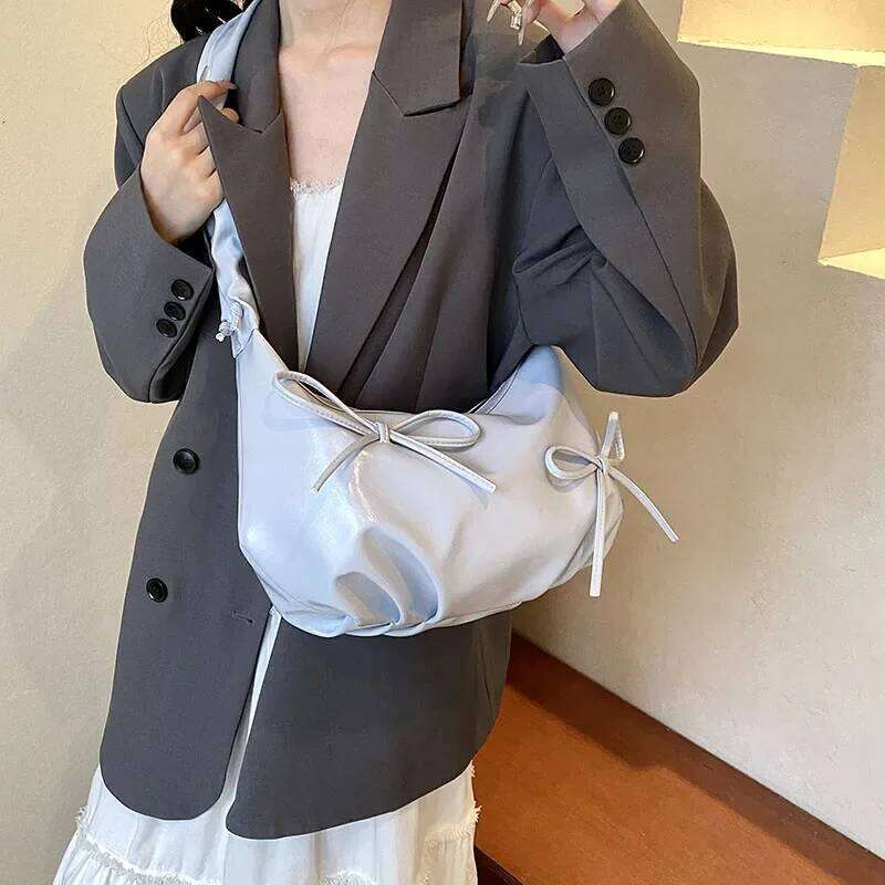 LEFTSIDE Small Bow Design PU Leather Shoulder for Women 2024 Fashion Y2K New Trend Handbags and Purses Silver Crossbody Bag Y260205