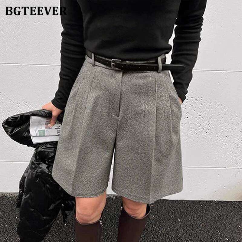 BGTEEVER Casual High Waist Pockets Female Wide Leg Woolen Autumn Winter Thicke Warm Loose Women Shorts XJ260206