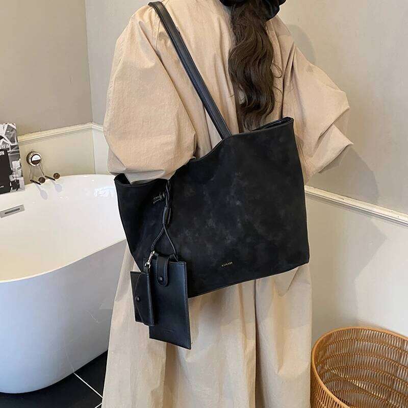 Women Leather Classic Fashion Luxury Designer Crossbody Shoulder Tote Bag Elegant Handbag For Everyday Chic Living Y260205