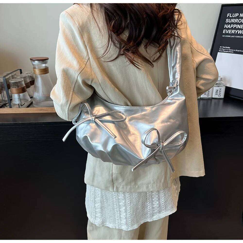 Niche Design Pleated Drawstring Strap Shoulder Glossy Bow Decor Cloud For Women Fashion Crossbody Trend Underarm Bag Y260205