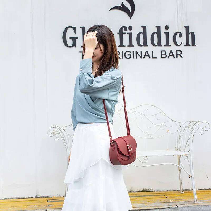 Factory Direct Sales 2025 New Fashion Versatile Semi-shaped Saddle Belt Model Single Shoulder Span Women's Bag XJ260129