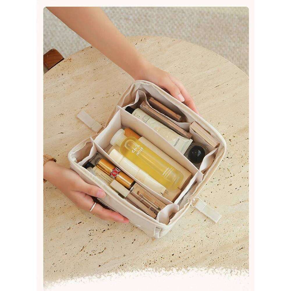 1 piece small tofu cube portable travel essential bag, daily toiletries storage makeup bag Y260206