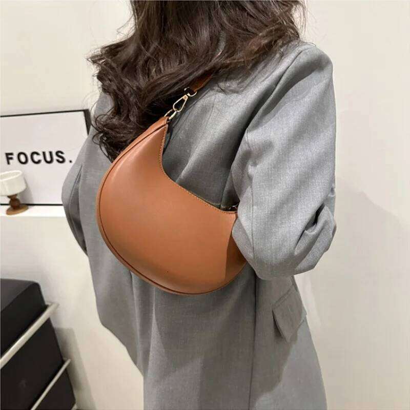 New Fashionable High-end Moon-shaped Baseball Showing Luxury Women's Single Shoulder Bag Elegant lady Handbags bolso mujer Y260205